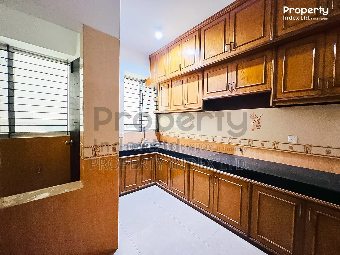 Furnished 4bdrm Apartment in Basundhara for Sale in Basundhara