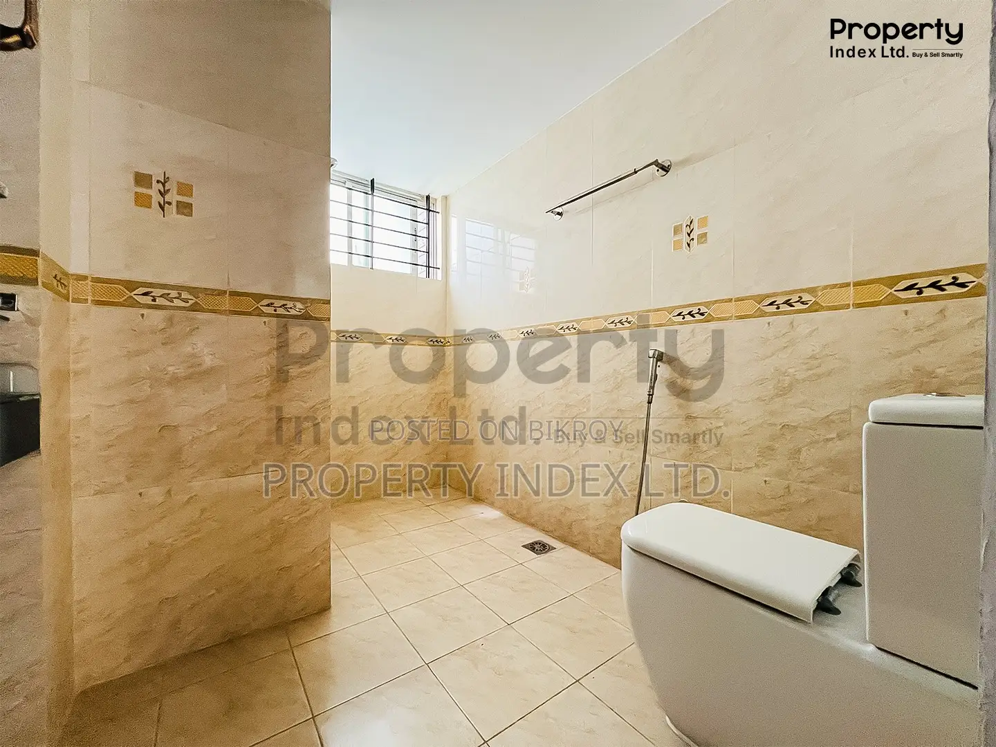 Furnished 4bdrm Apartment in Basundhara for Sale in Basundhara