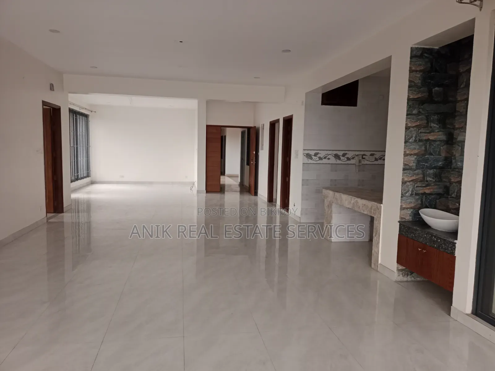 4-bedroom Apartment in Anik Real Estate, Gulshan for Rent in Gulshan