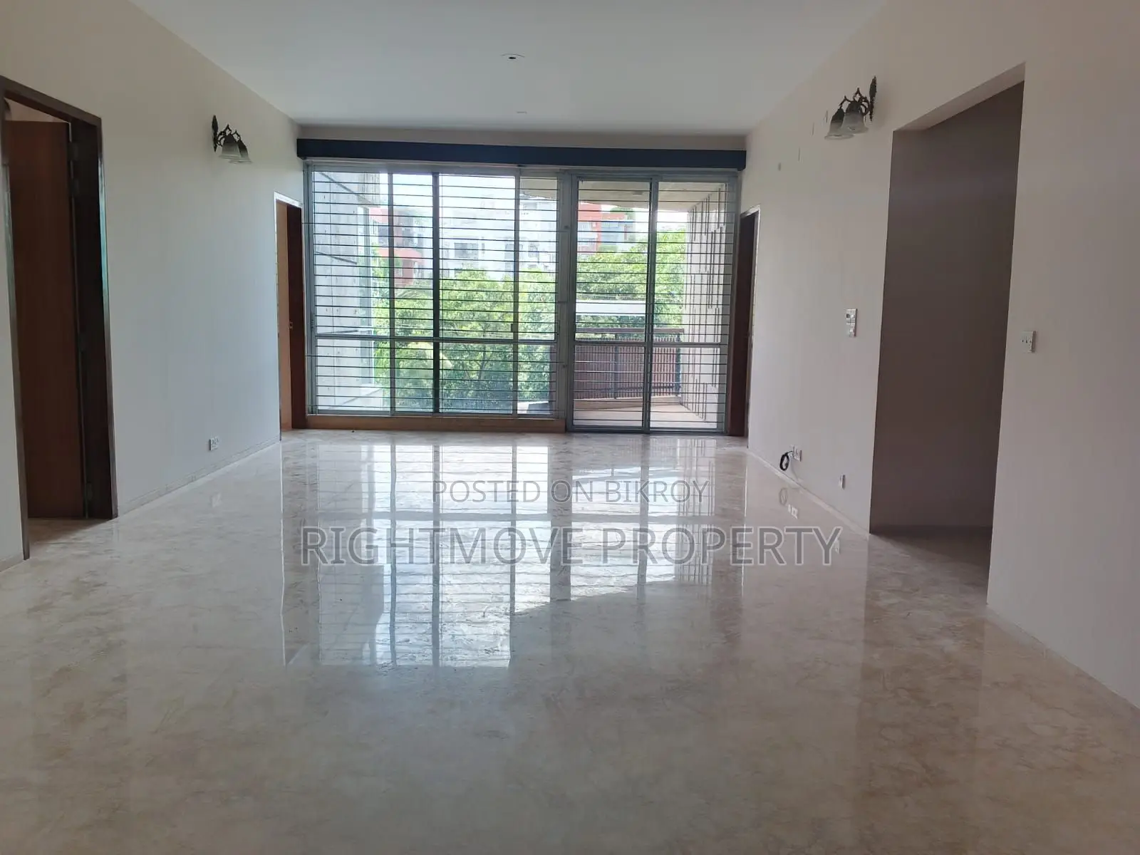 4-bedroom Apartment in Banani for Sale in Banani