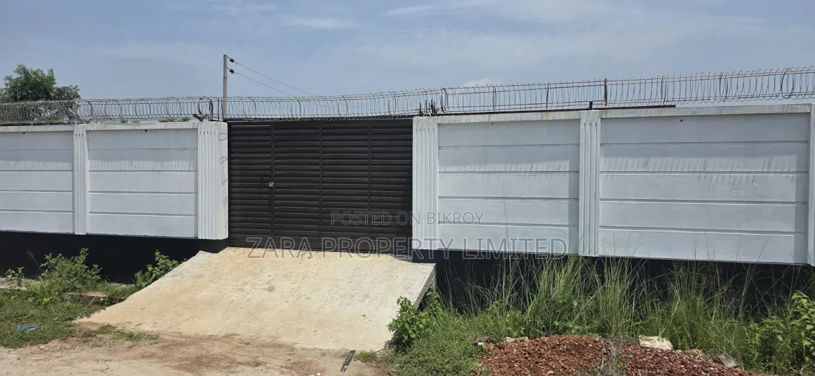 Corner 75ft road south-facing 5 Katha in Sector 2. in Purbachal