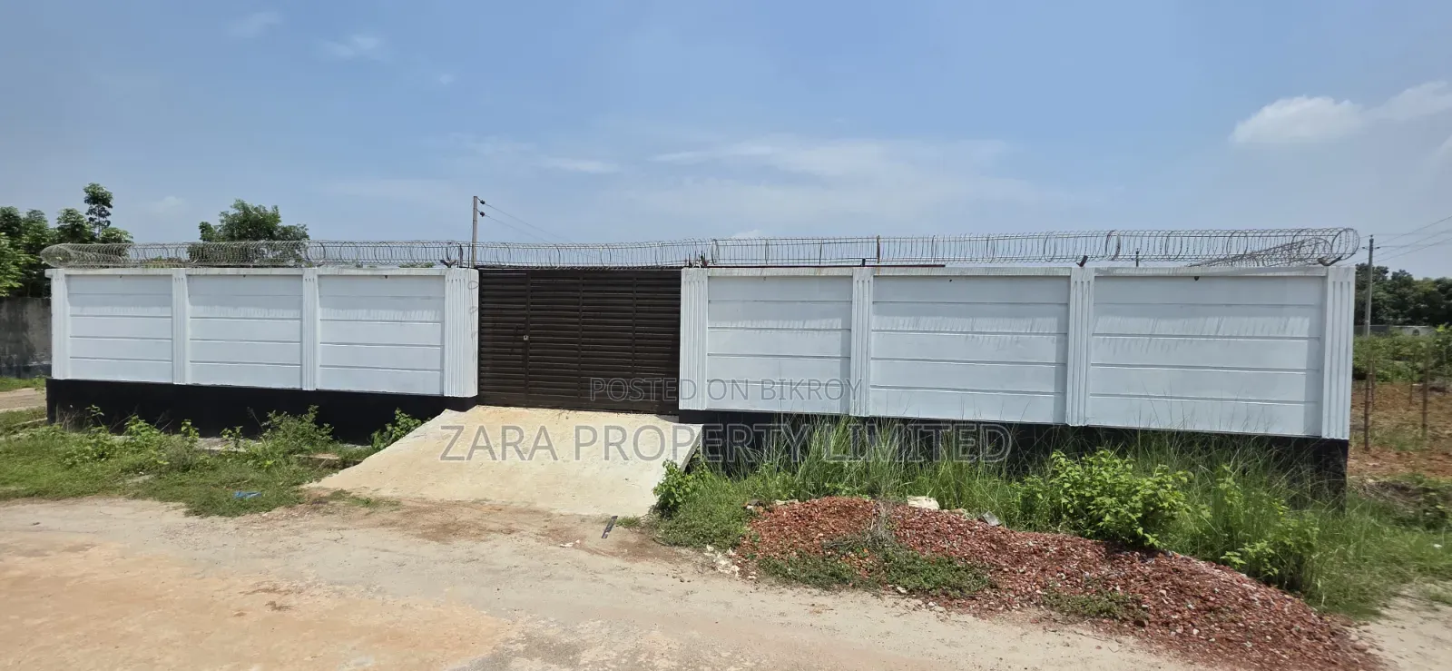 Corner 75ft road south-facing 5 Katha in Sector 2. in Purbachal