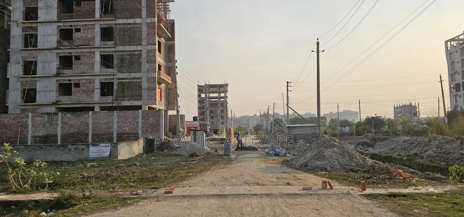 Plot for sale, south-facing, 30-foot road in Uttara