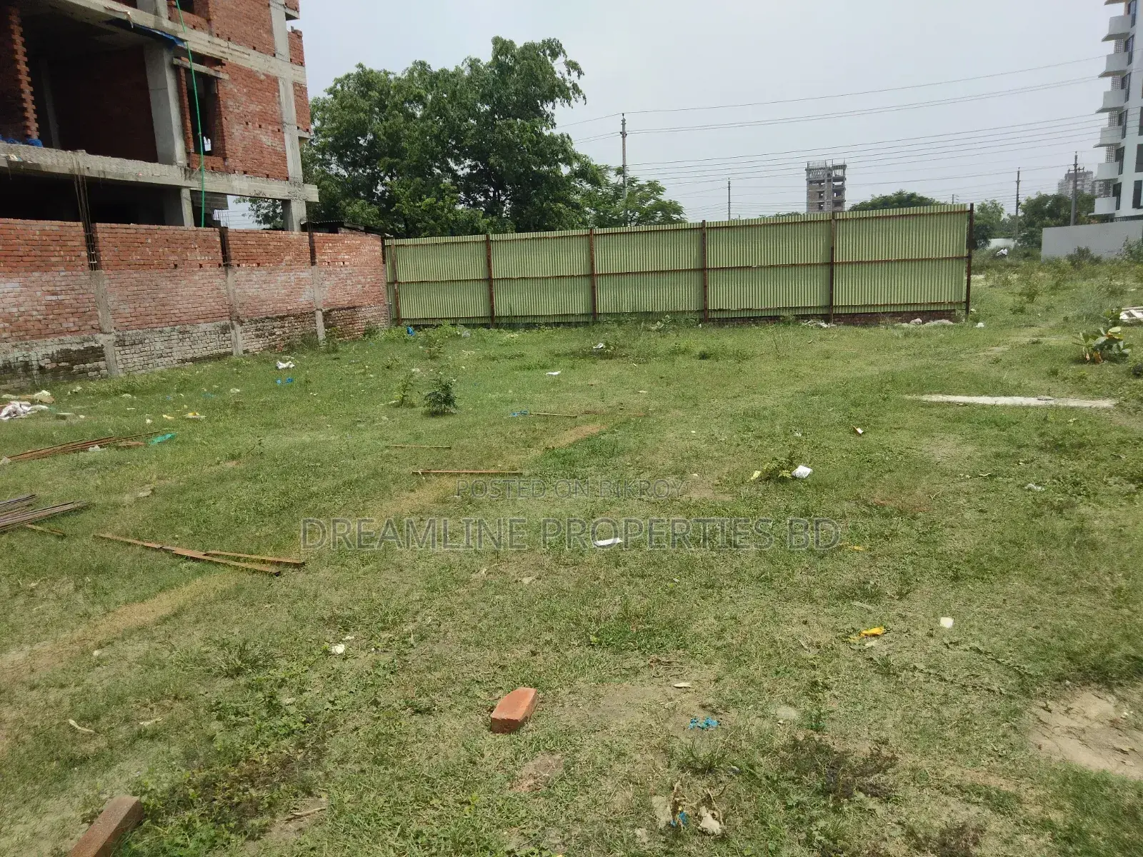 N Block 5 Katha South Face Plot Urgent Sell in Bashundhara R A in Basundhara
