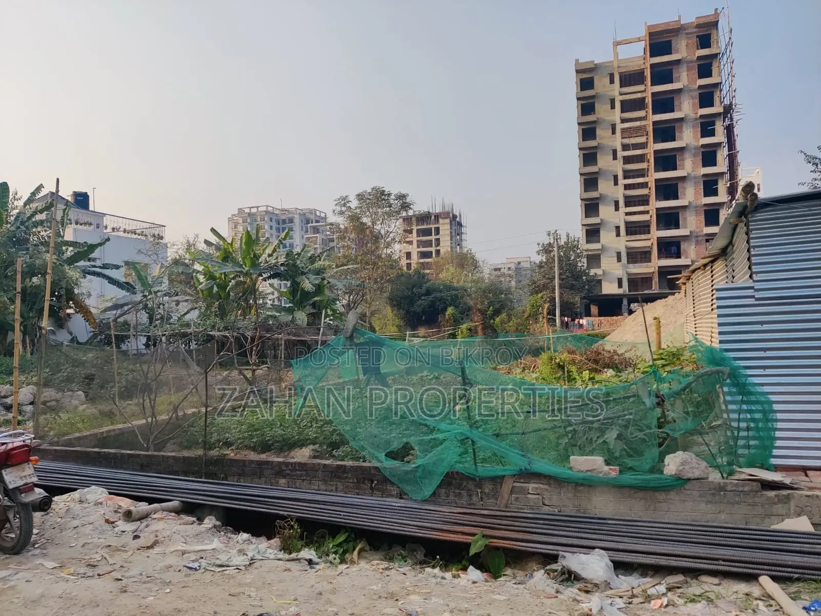 M Block 5 Katha Plot for Sale, 200 Feet Road in Basundhara