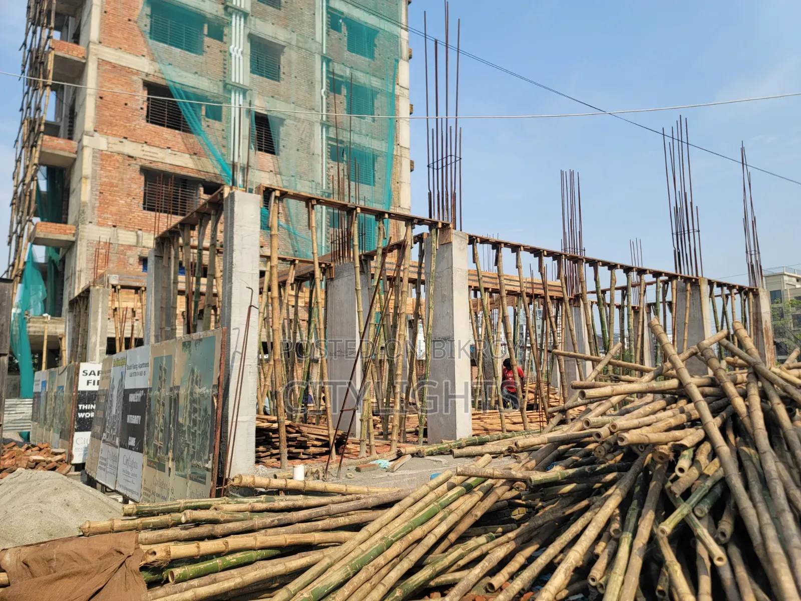 3bdrm Apartment for sale in Basundhara