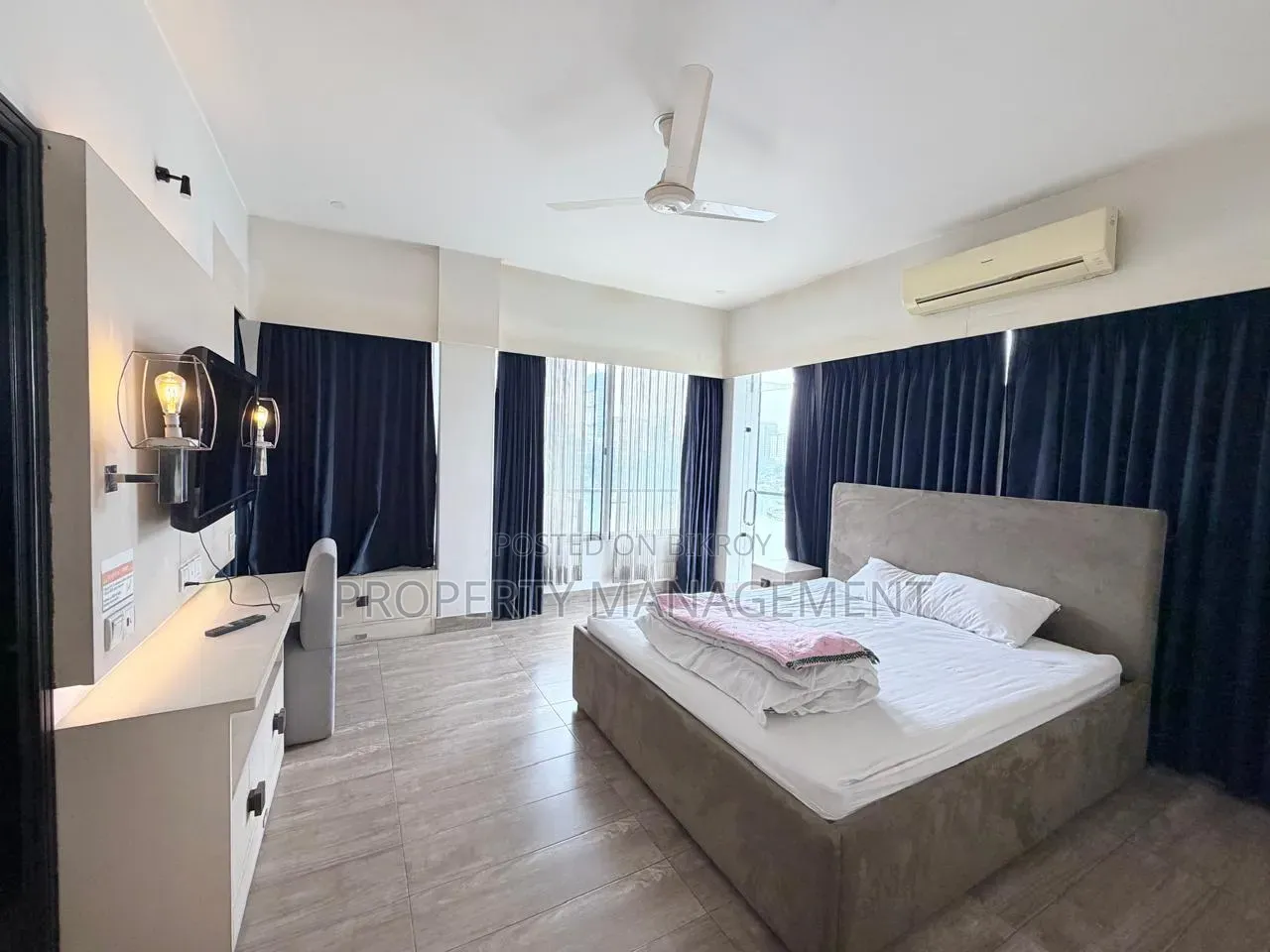 Furnished 4bdrm Apartment in Development by Owner, Gulshan for Rent in Gulshan