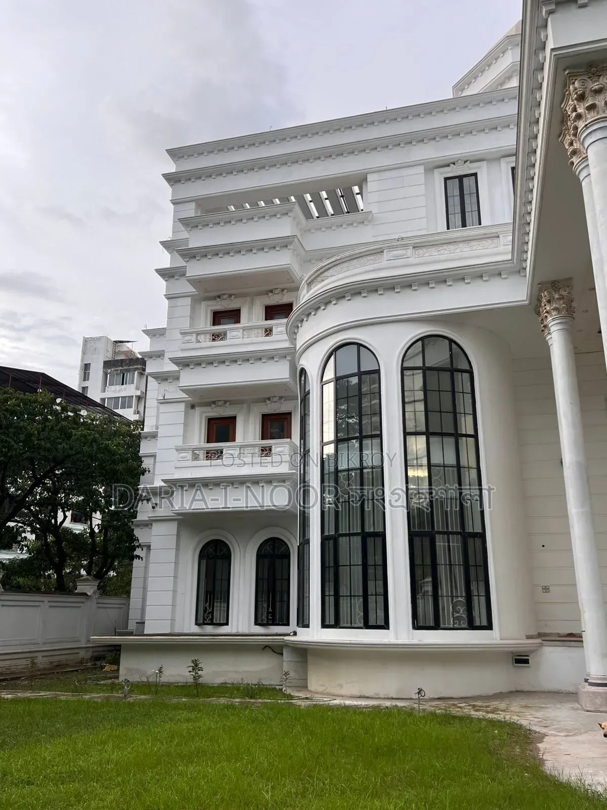 20bdrm Block of Flats in August 01, Basundhara for Sale in Basundhara