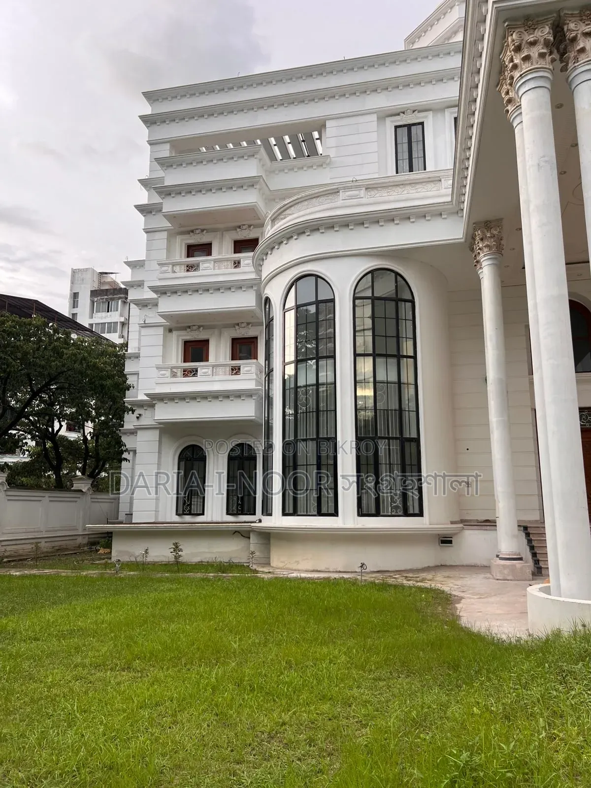20bdrm Block of Flats in August 01, Basundhara for Sale in Basundhara