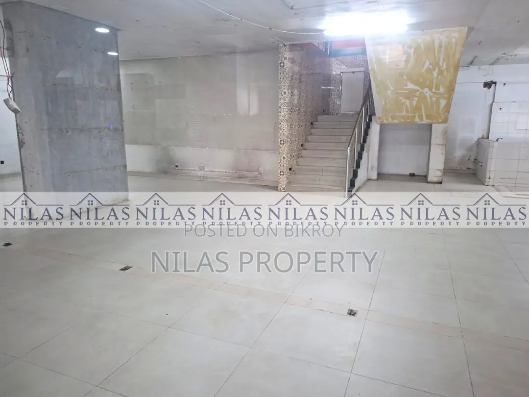 Ground Floor Showroom/Café Space Rent in Dhanmondi in Dhanmondi
