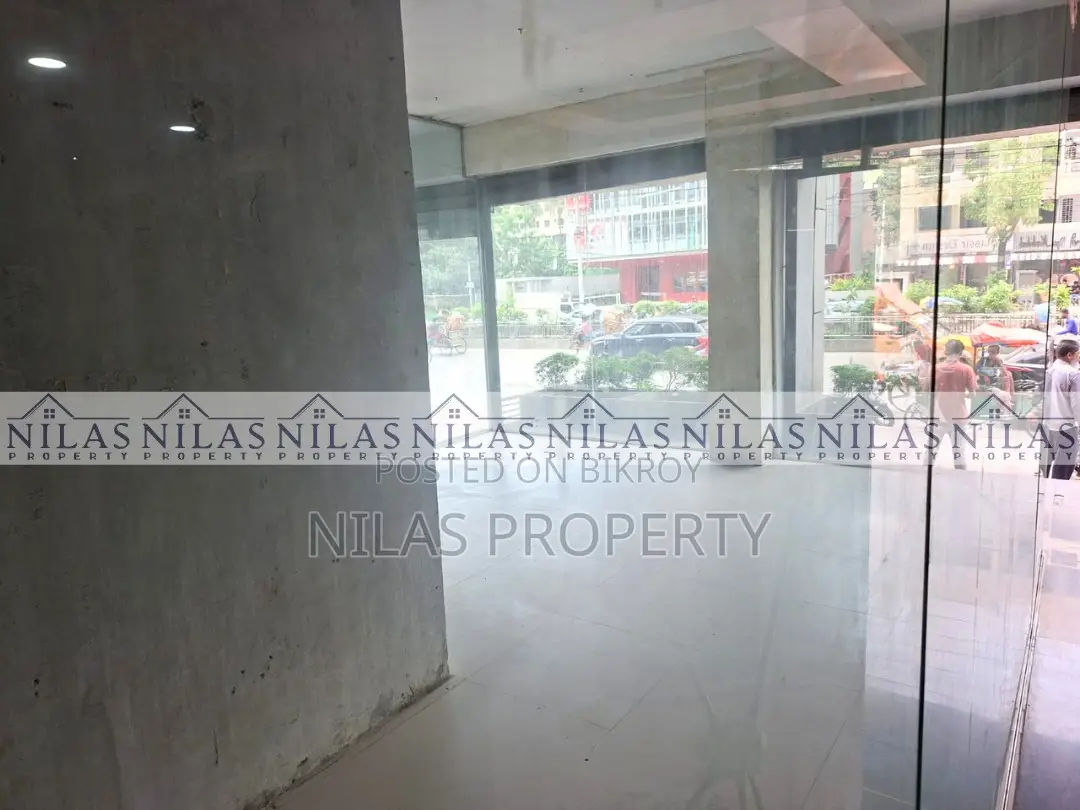 Ground Floor Showroom/Café Space Rent in Dhanmondi in Dhanmondi