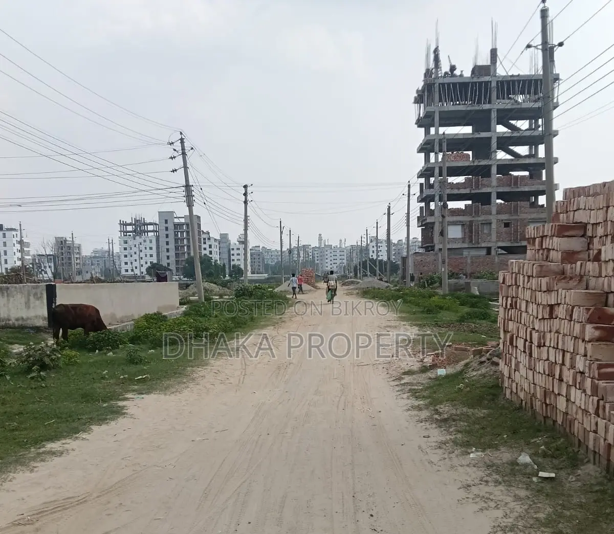 60ft Rd 3 Katha Park West at Sector-17/B in Uttara
