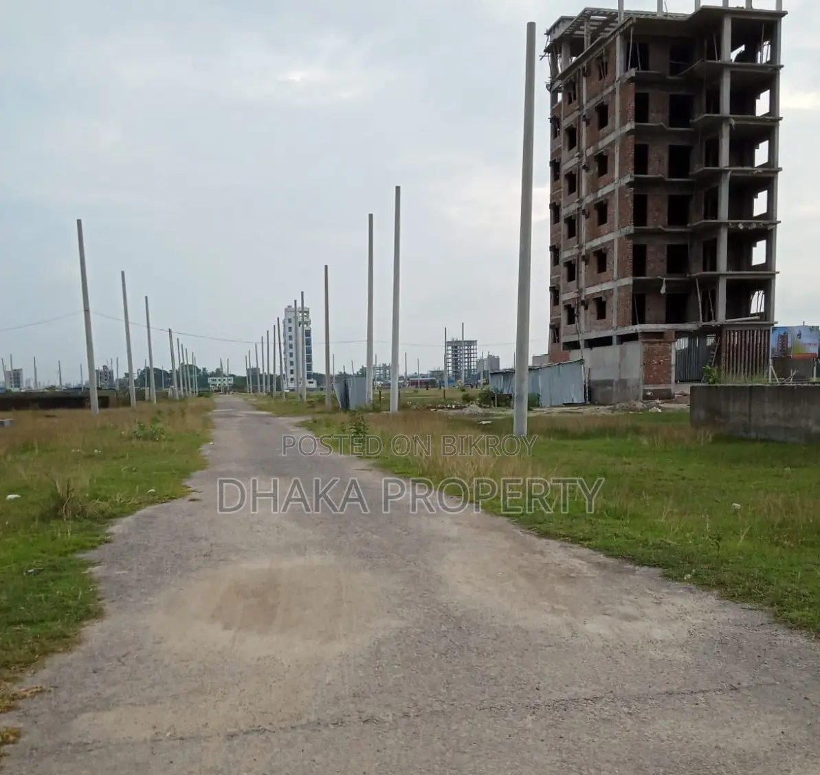 Lake Facing Land Sale 3 Katha Sector-17/J in Uttara