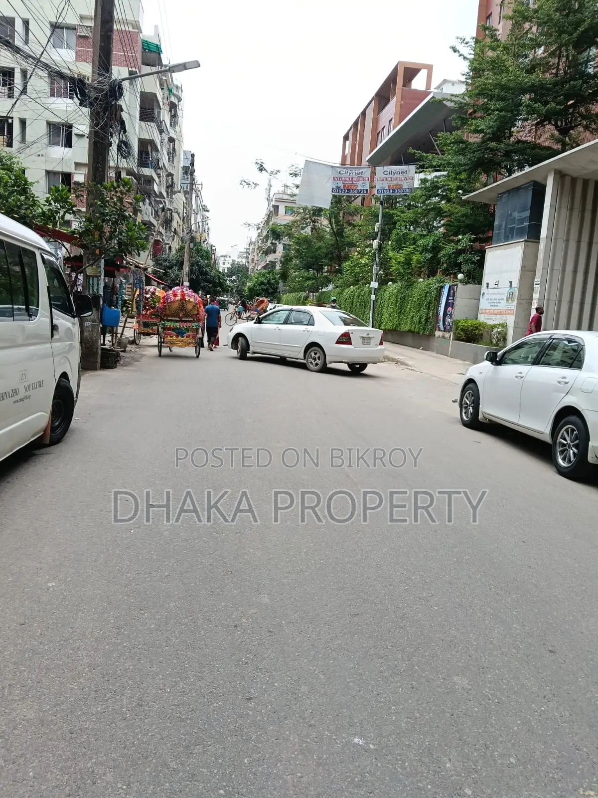 Nearby Avenue 5 Katha South Sector-13 in Uttara