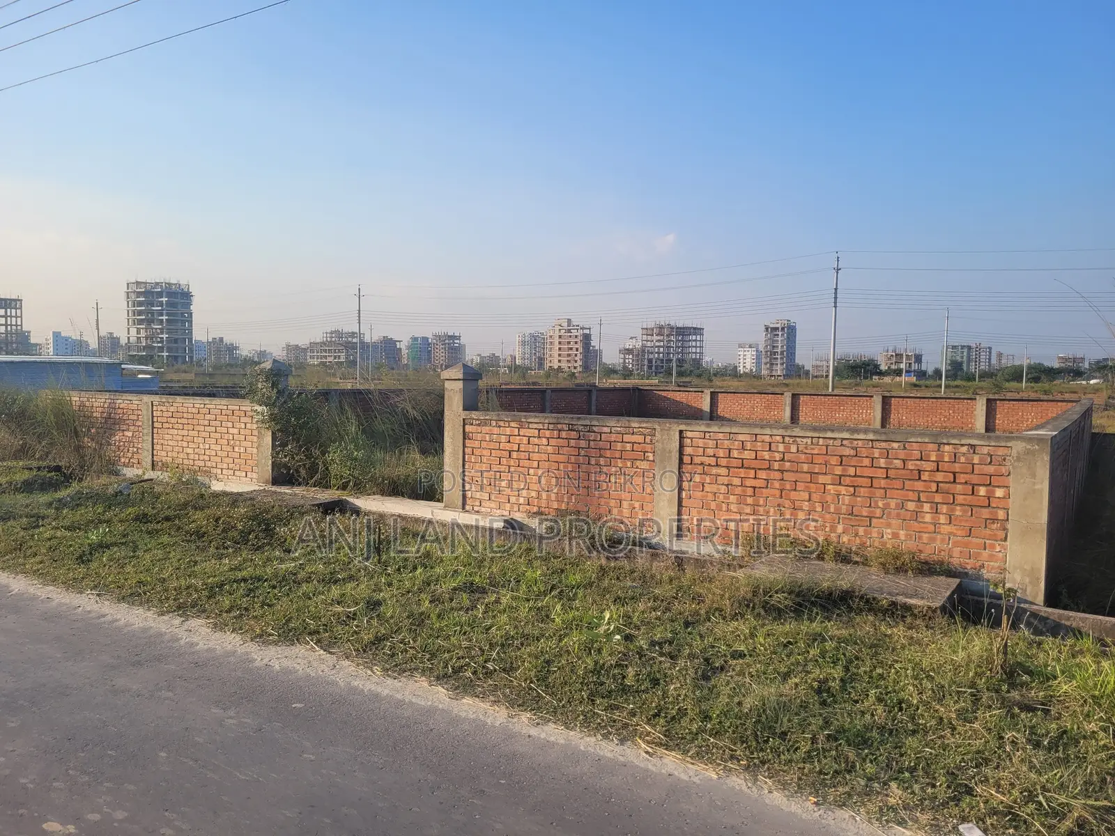 Urgent 3-Katha South Facing Plot for Sale in M-Block in Basundhara