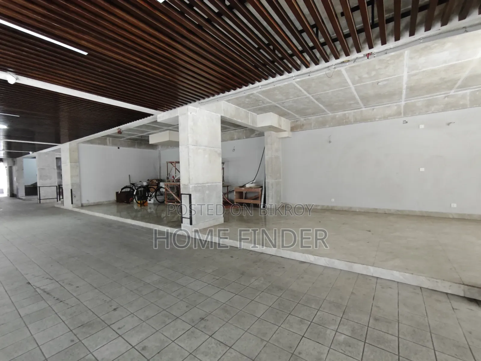 1400 SQFT Ground Floor Coffee Shop Space for Rent in Gulshan in Gulshan