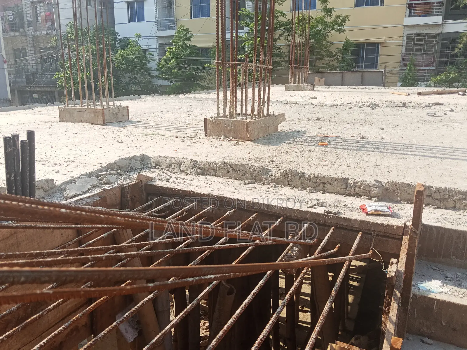 4bdrm Apartment in Bagdag Tajmahol, Mohammadpur for Sale in Mohammadpur