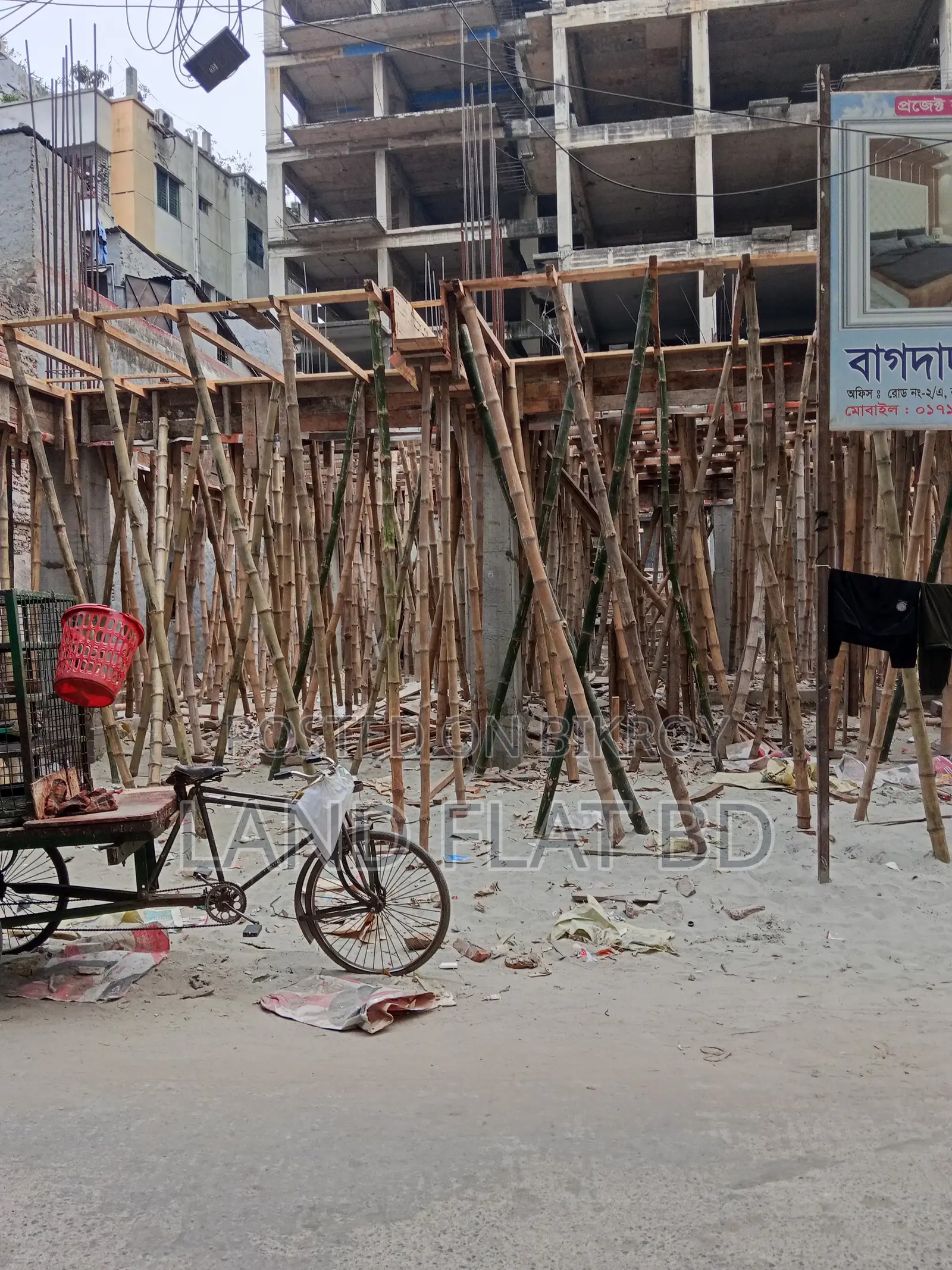 4bdrm Apartment in Bagdag Tajmahol, Mohammadpur for Sale in Mohammadpur