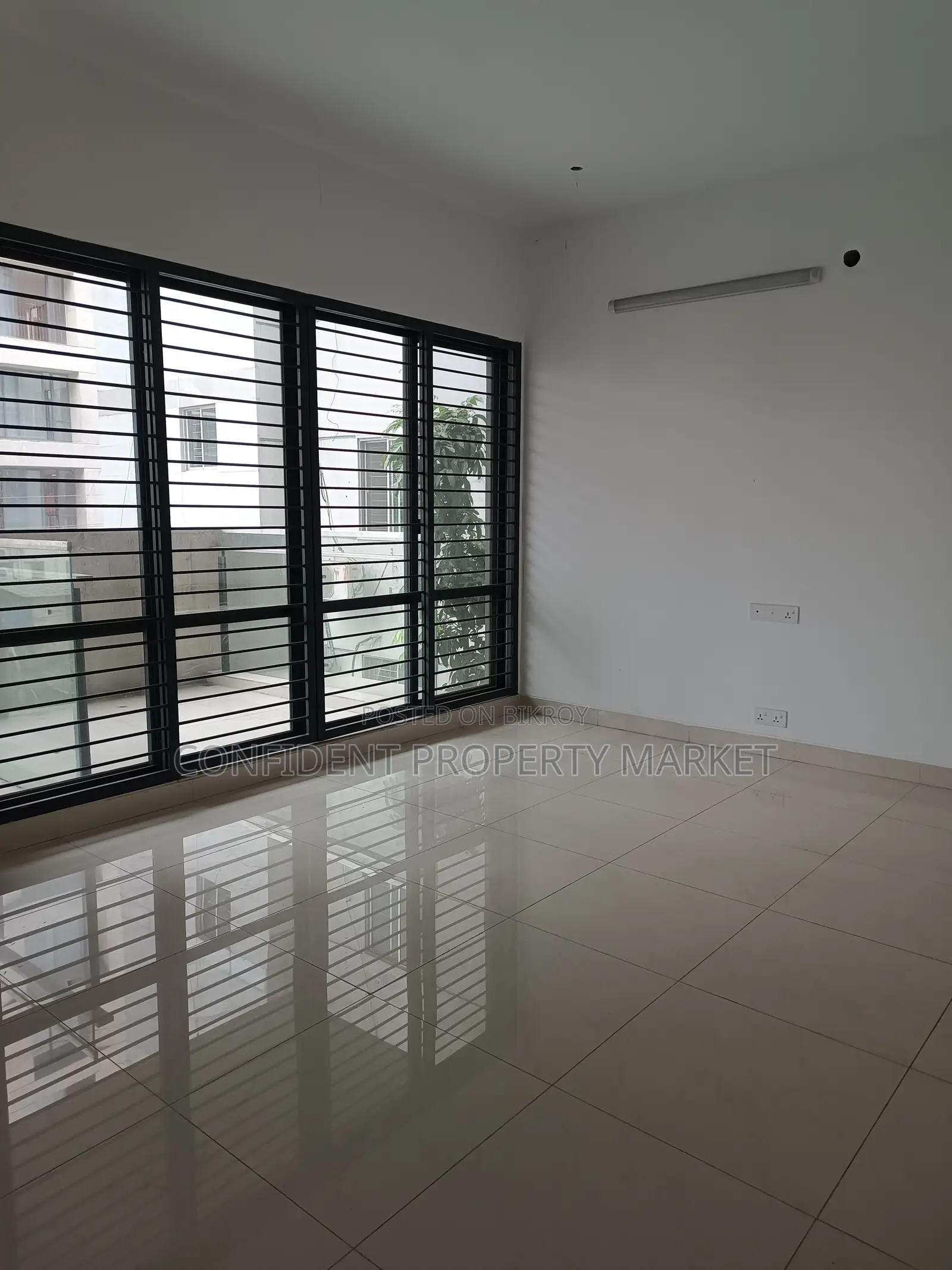4bdrm Apartment in Baridhara for Sale in Baridhara