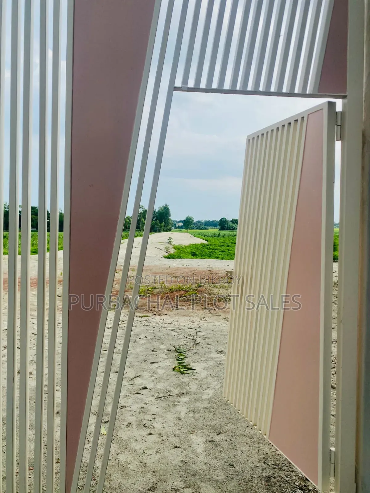 Dream Plot on a Budget: Buy Land at an Attractive Price in Birtara City. in Mawa Highway