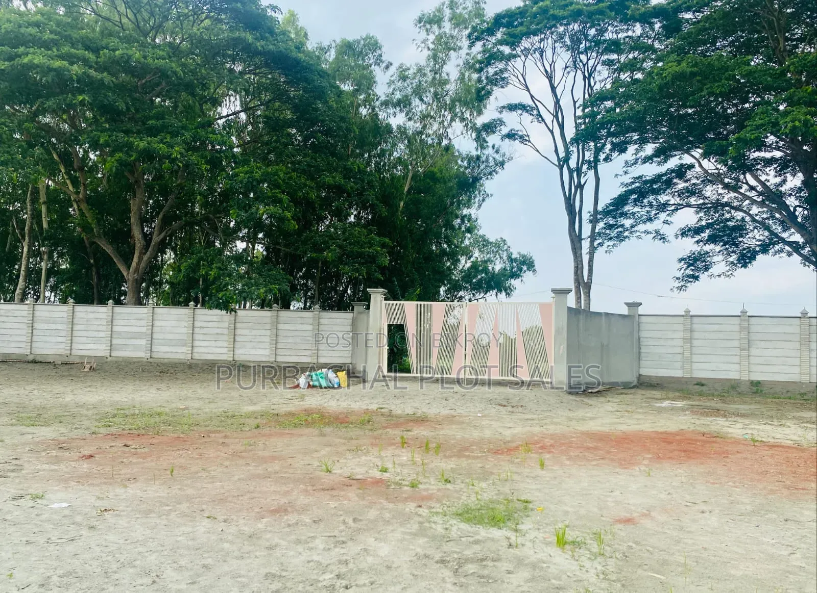 Dream Plot on a Budget: Buy Land at an Attractive Price in Birtara City. in Mawa Highway