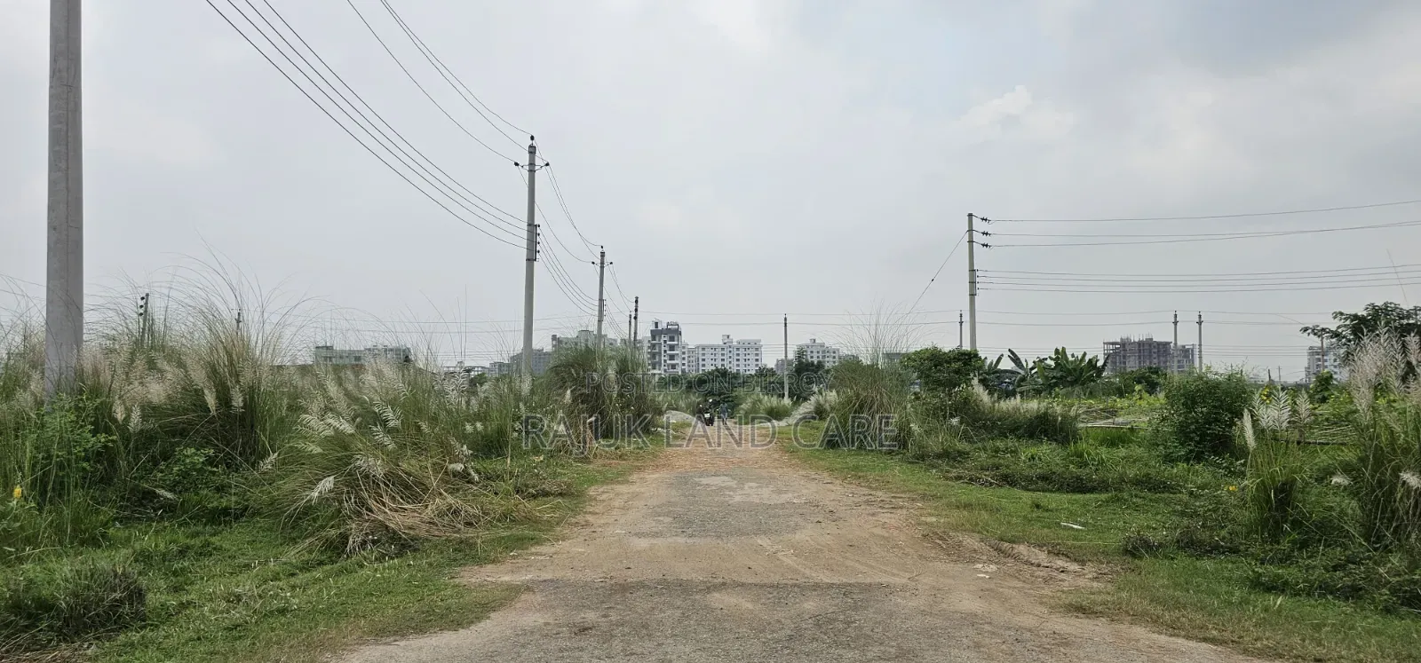 Sector 17/F Road 1/A Plot in Uttara