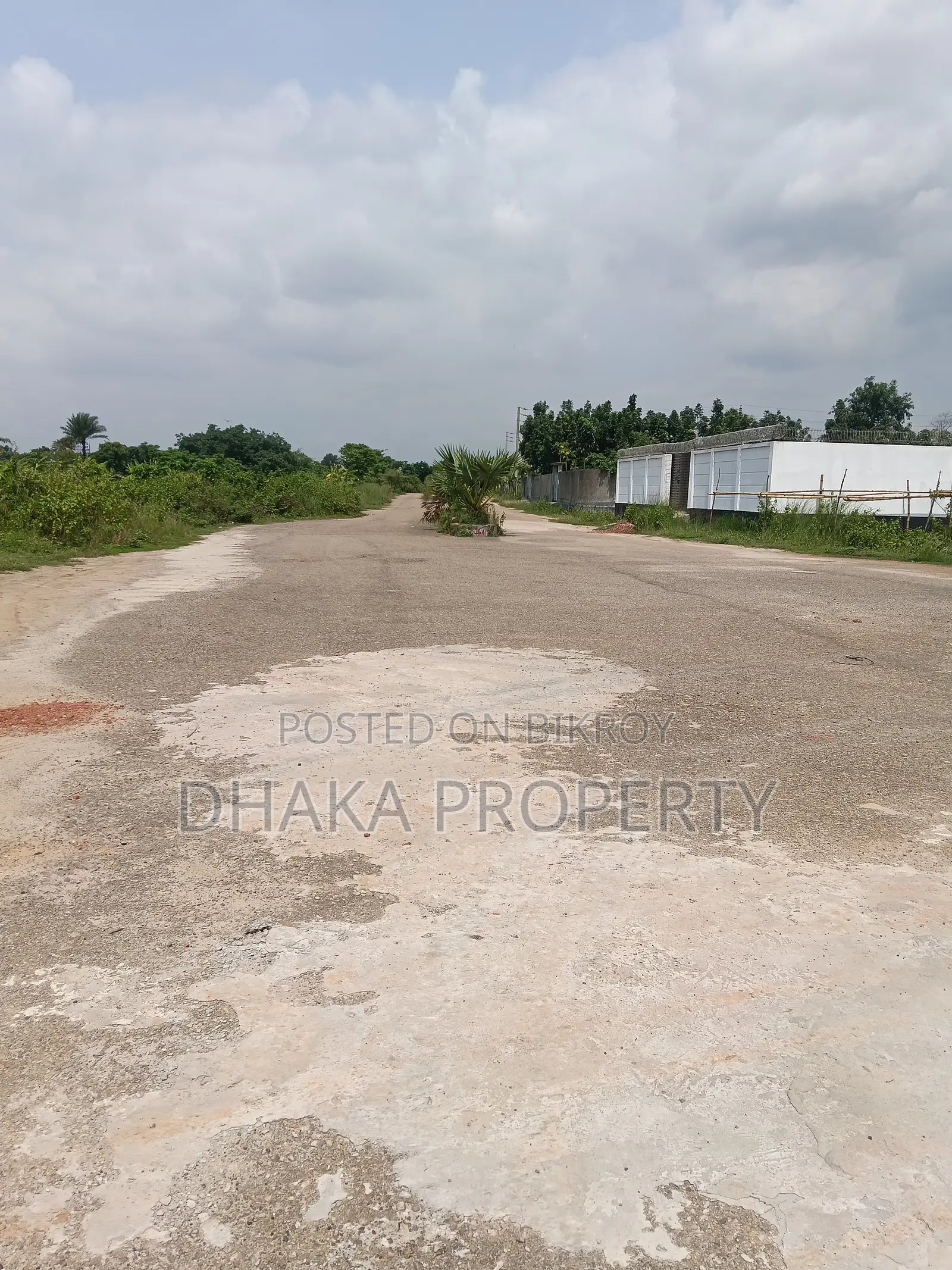 3 Katha South-Facing Plot in Commercial Hub Sector 20 in Purbachal