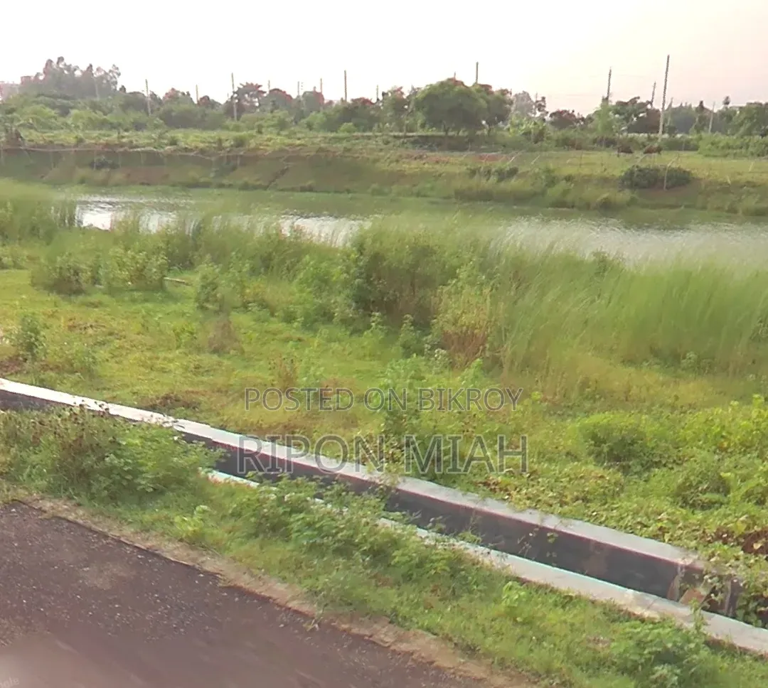 Prime 10 Katha Lake-View Plot for Sale at Rajuk Purbachal in Purbachal