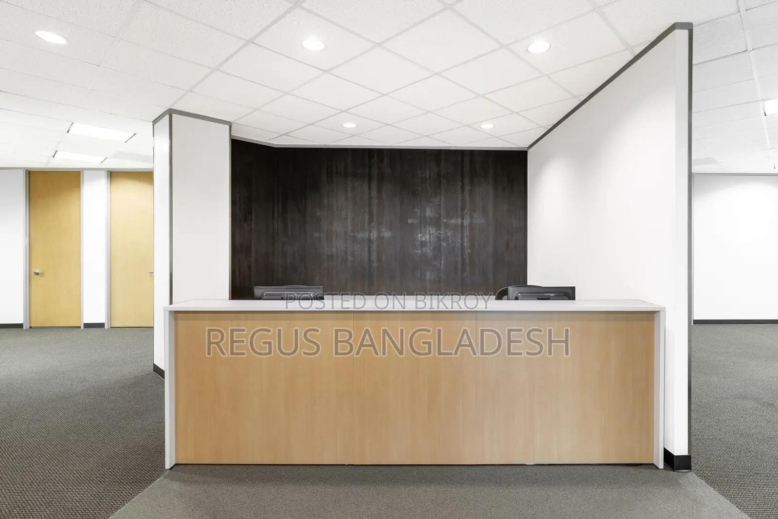 Join A Collaborative Coworking Environment In Regus Utc Building in Panthapath