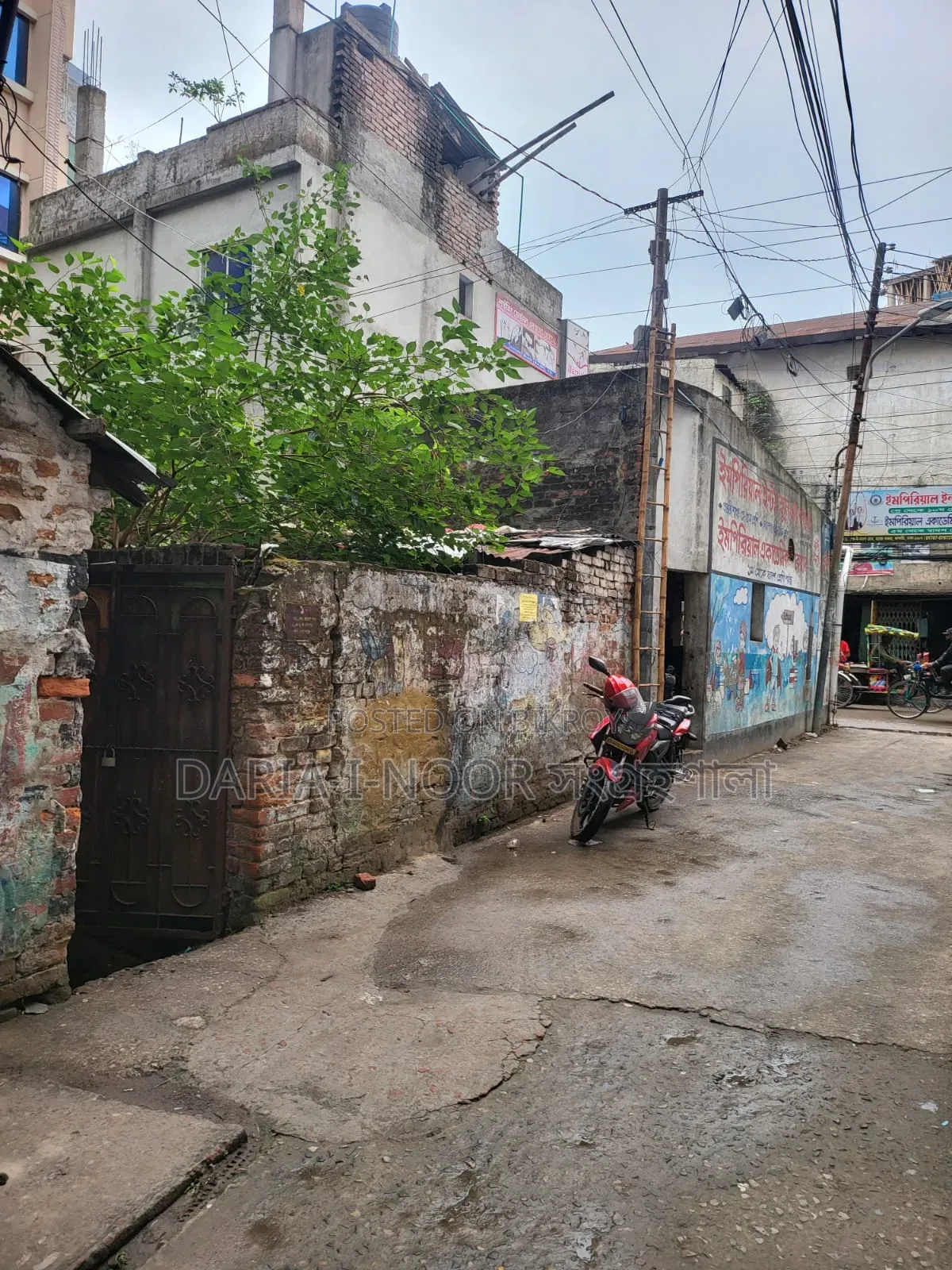 5-Bedroom House for Sale in Dhanmondi, June 22 in Dhanmondi