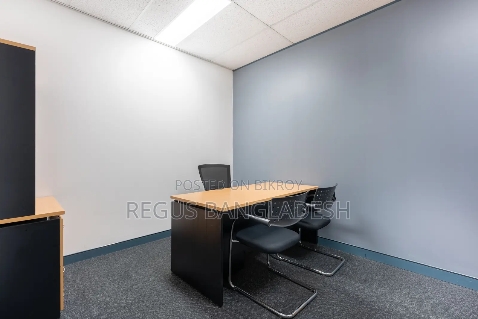 Private Office Space for 1 Person in Regus Crystal Palace in Gulshan