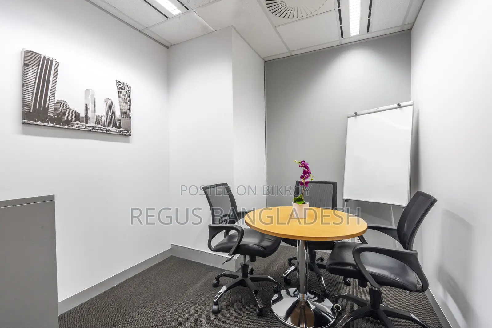 Private Office Space for 1 Person in Regus Crystal Palace in Gulshan