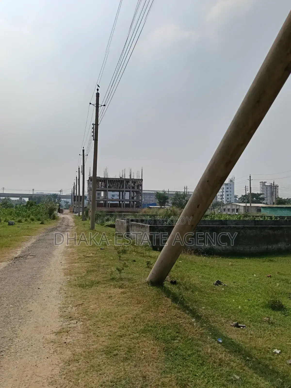 Block-I-Ext, 24 Katha, North, South, West Face in Basundhara