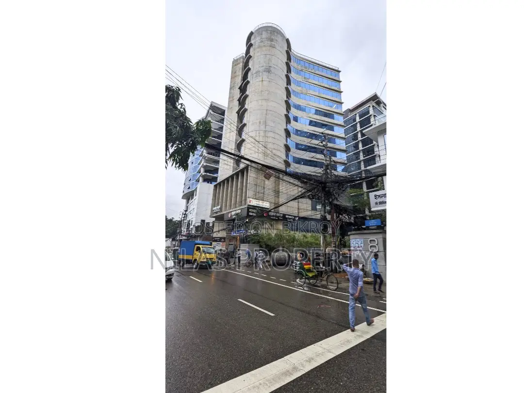Modern 3200 SFT Commercial Space for Rent in Mohakhali in Mohakhali