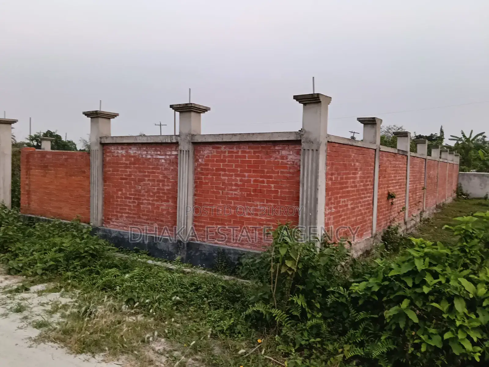 Block-N, Just Opposite Central Mosque in Basundhara