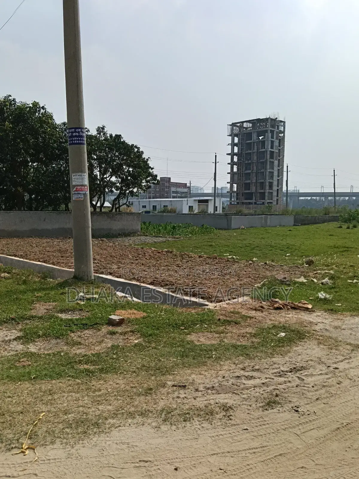 Block-N, Just Opposite Central Mosque in Basundhara