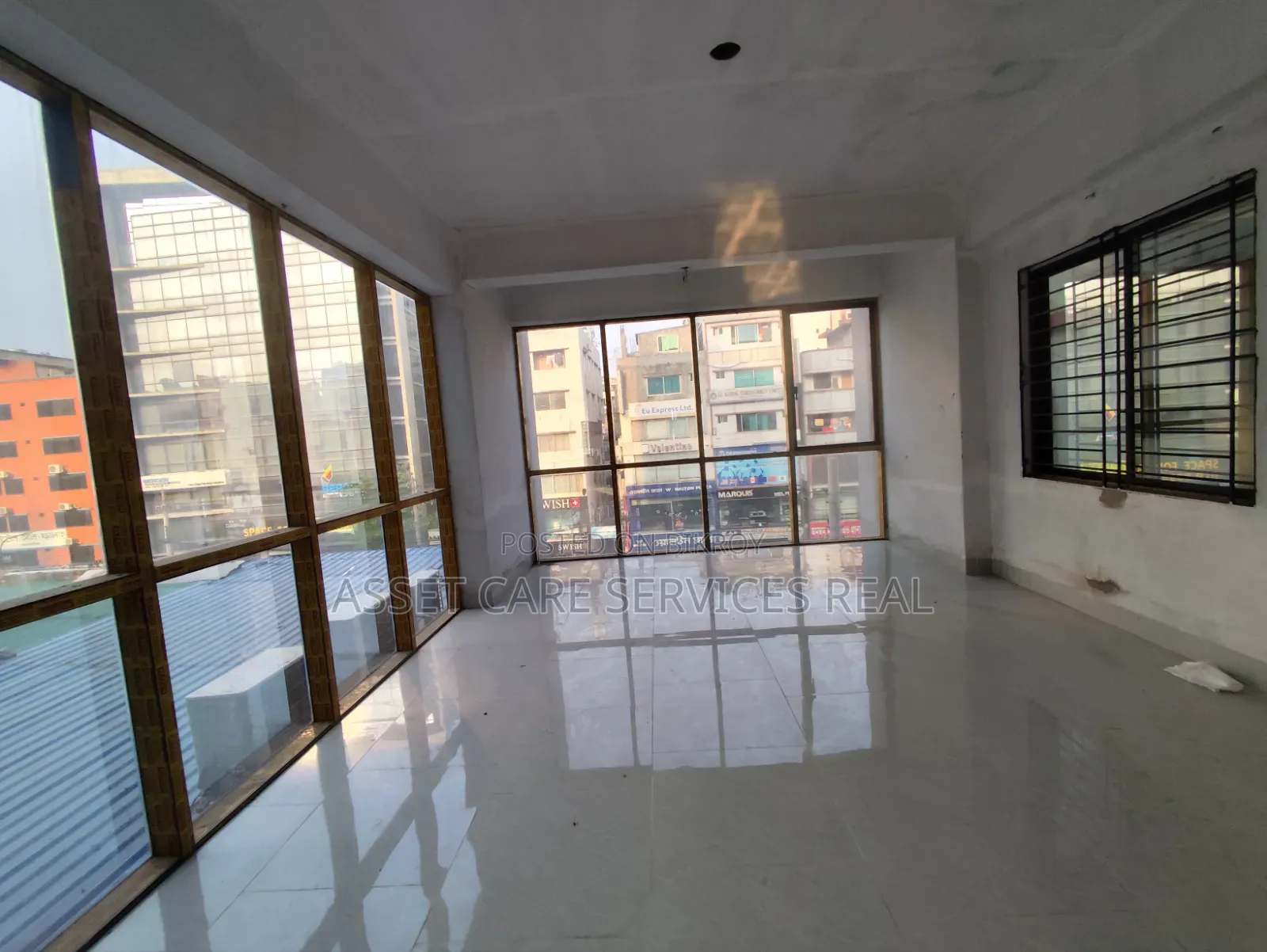 2100-SQFT Commercial Open Space Rent in Kuril in Jamuna Future Park