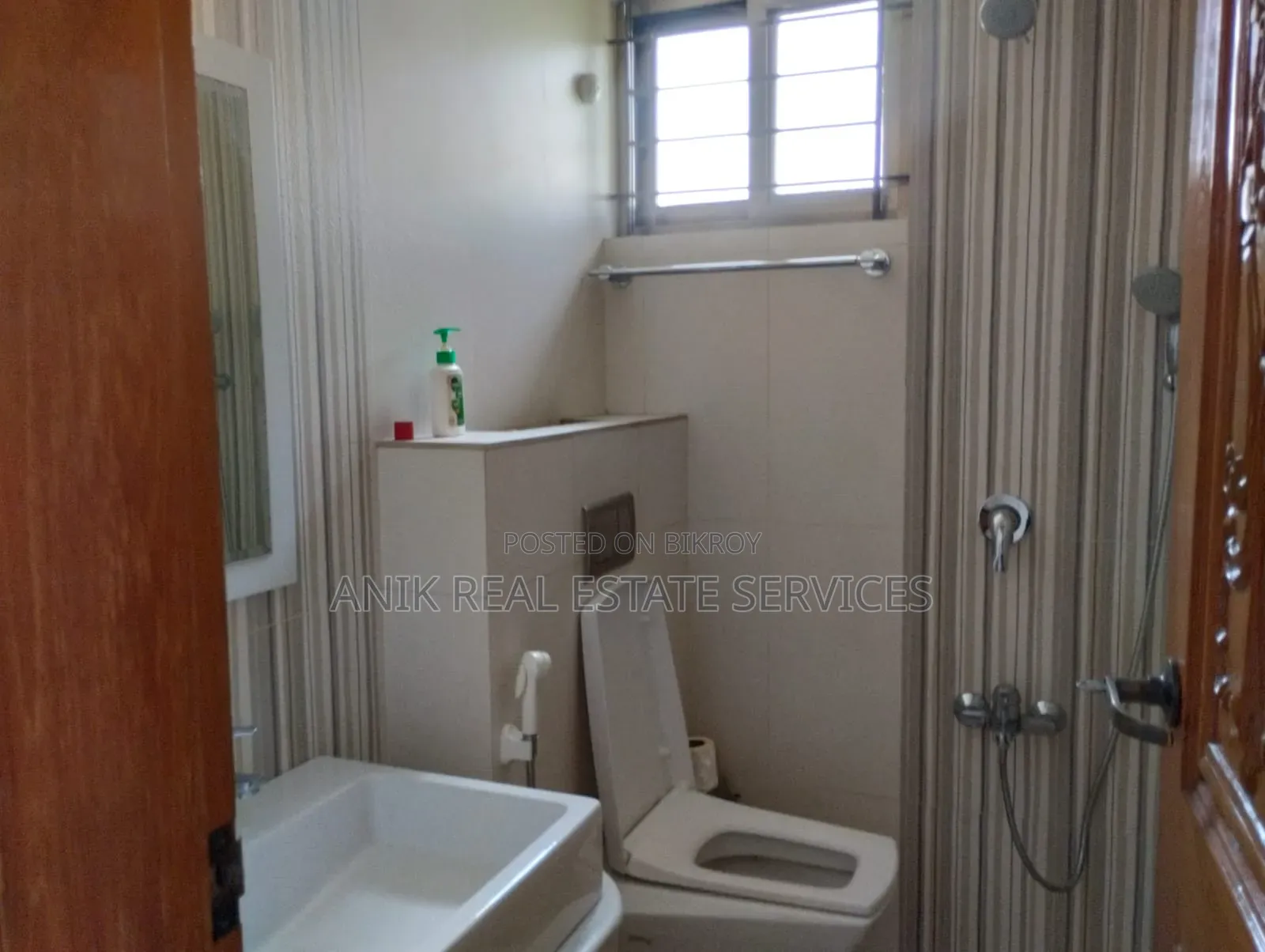 Furnished 4-bedroom Apartment in Anik Real Estate, Baridhara for Rent in Baridhara