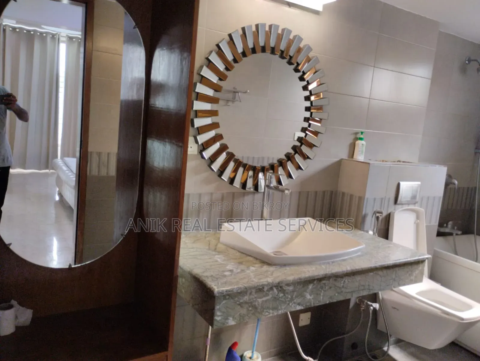 Furnished 4-bedroom Apartment in Anik Real Estate, Baridhara for Rent in Baridhara