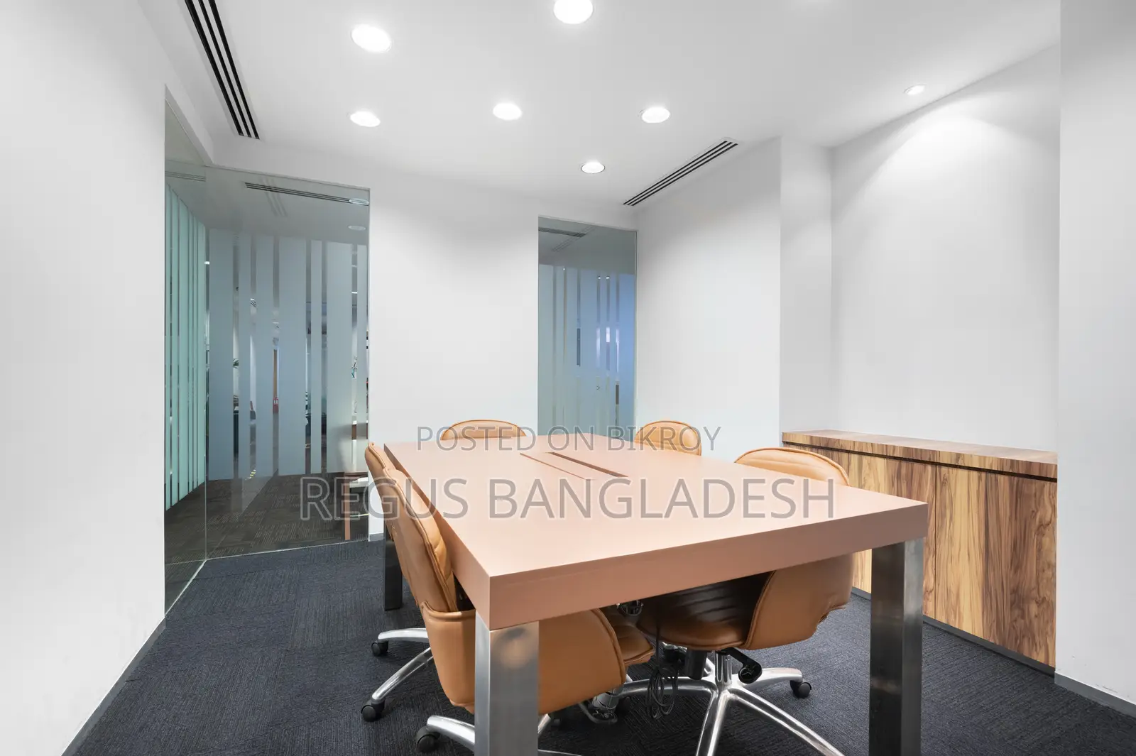 Move Into Ready-to-Use Office Space for 10+ in Regus Borak Mehanur in Gulshan