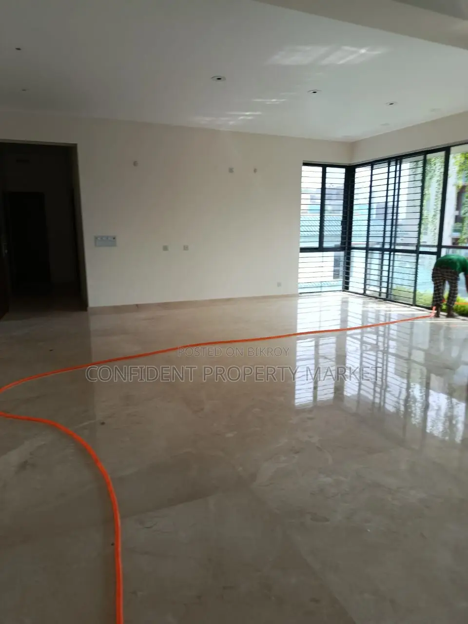 4bdrm Apartment in Baridhara for Sale in Baridhara