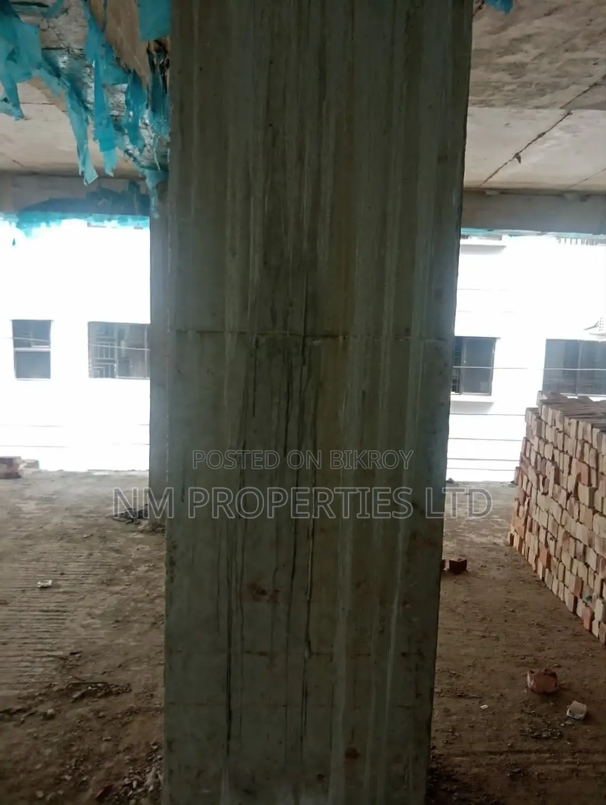 Furnished 4bdrm Apartment in Kazipara for Sale in Kazipara