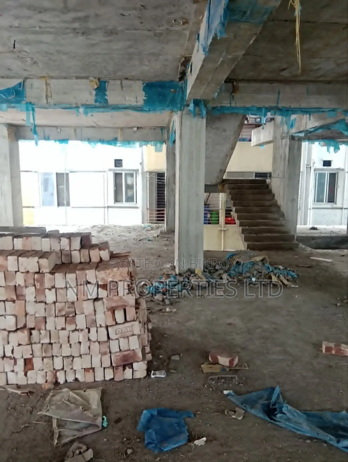 Furnished 4bdrm Apartment in Kazipara for Sale in Kazipara