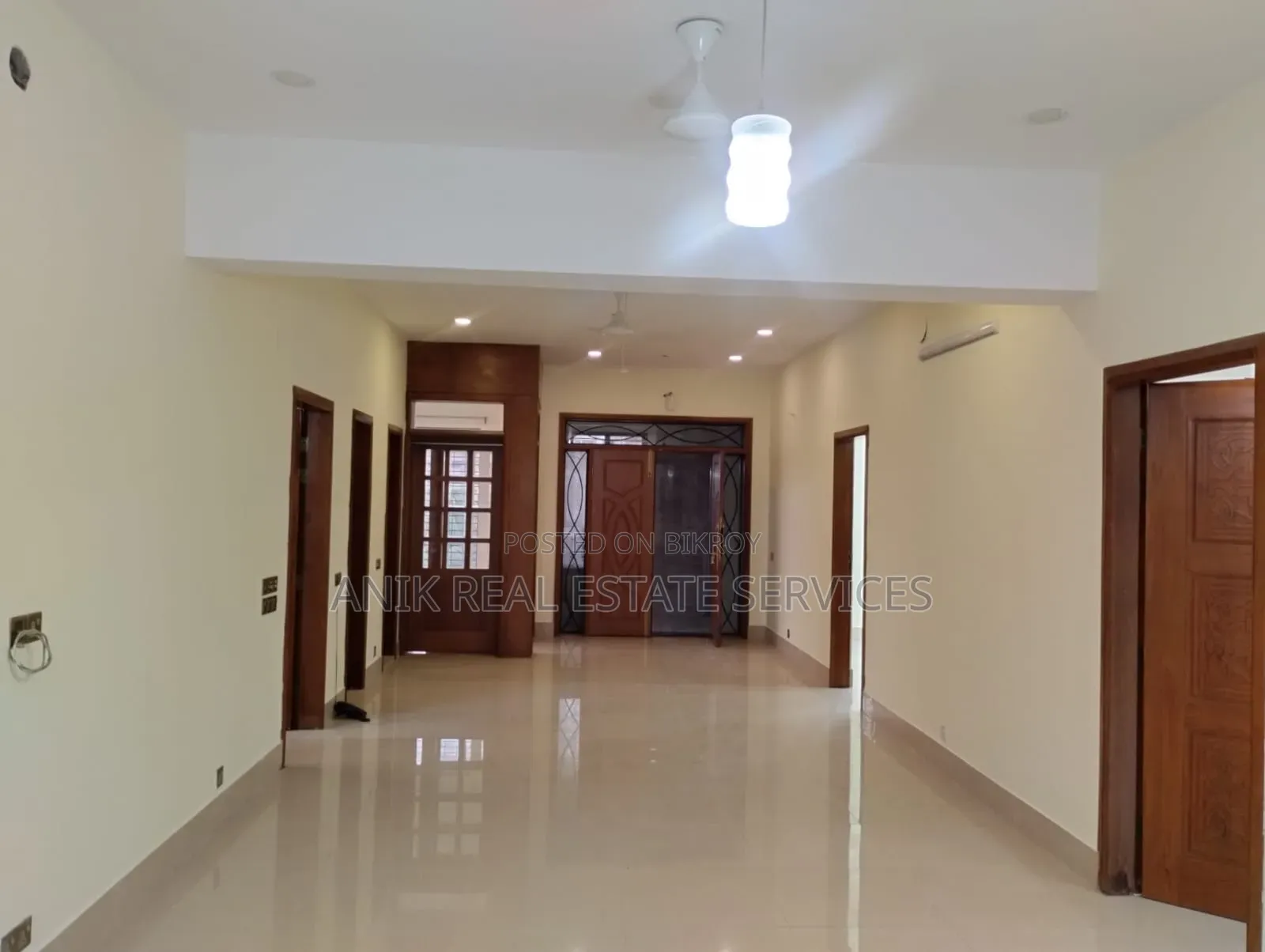 3bdrm Apartment in Anik Real Estate, Banani for Rent in Banani
