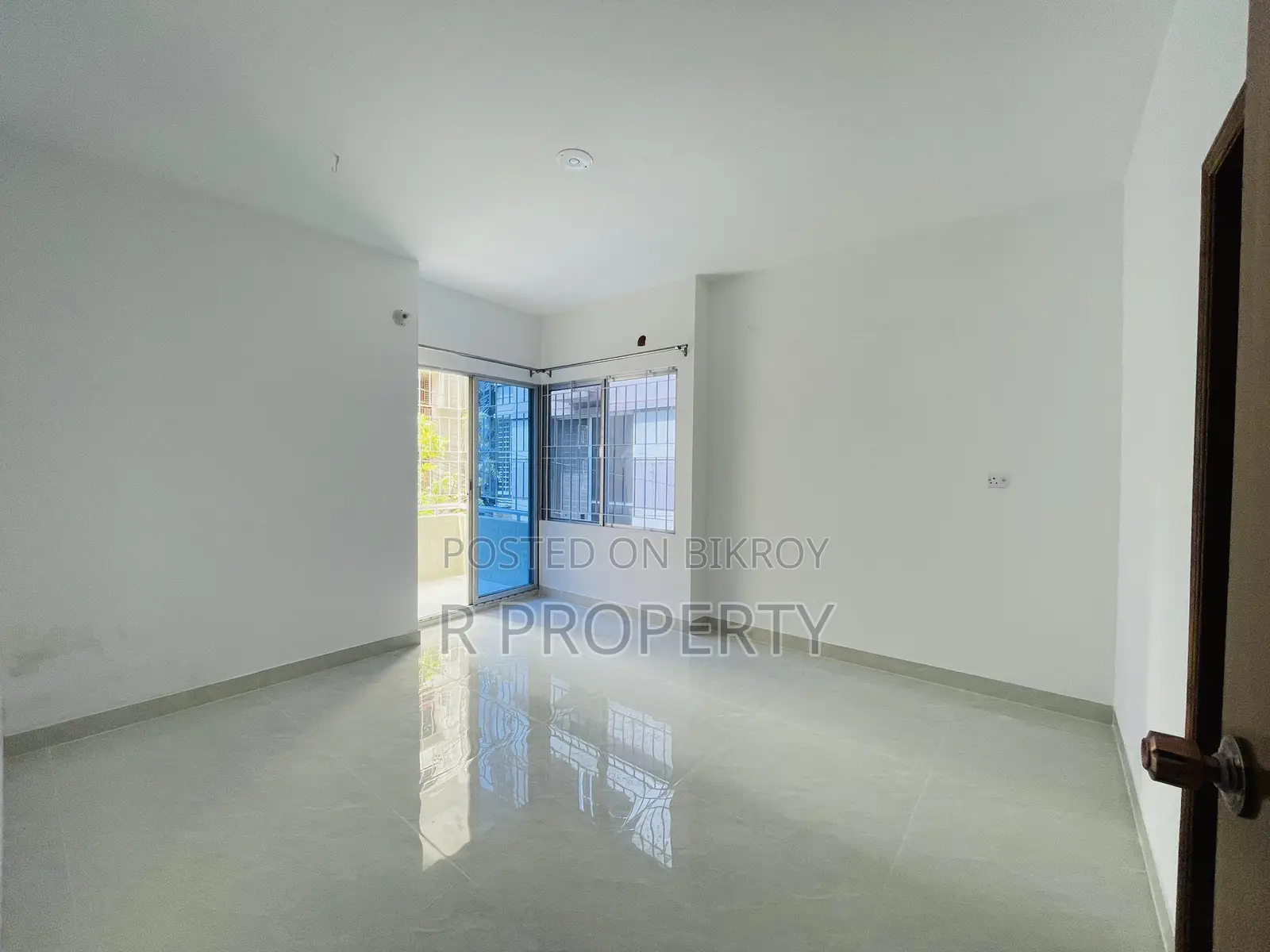 3bdrm Apartment in Uttara for sale in Uttara