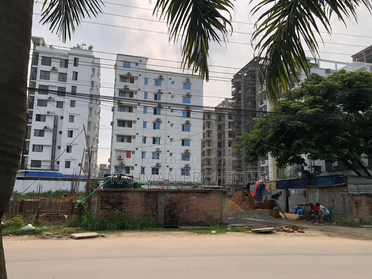 বসুন্ধরা ওয়াল্টন হেড অফিসের পাশে কর্মারশিয়াল স্পেস খুজছেন? in Basundhara