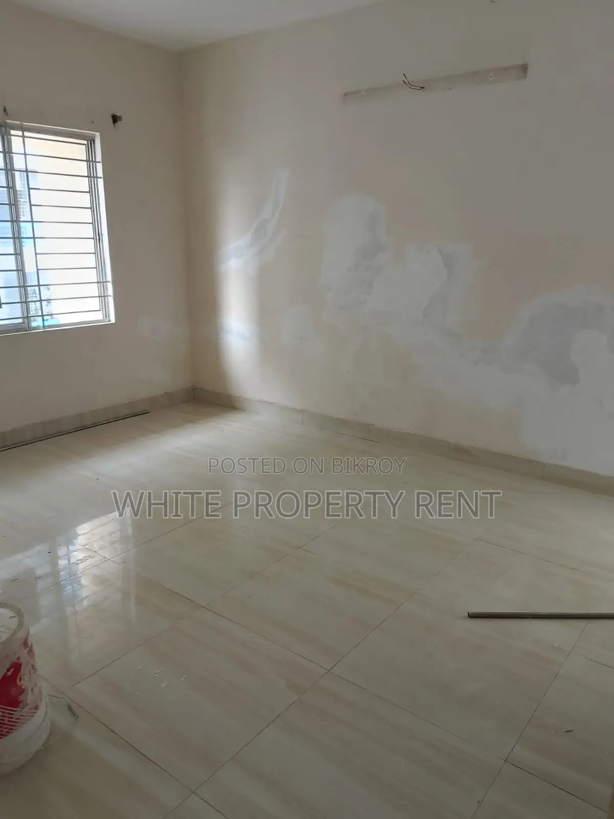 3bdrm Apartment in White Property for sale in Mohammadpur