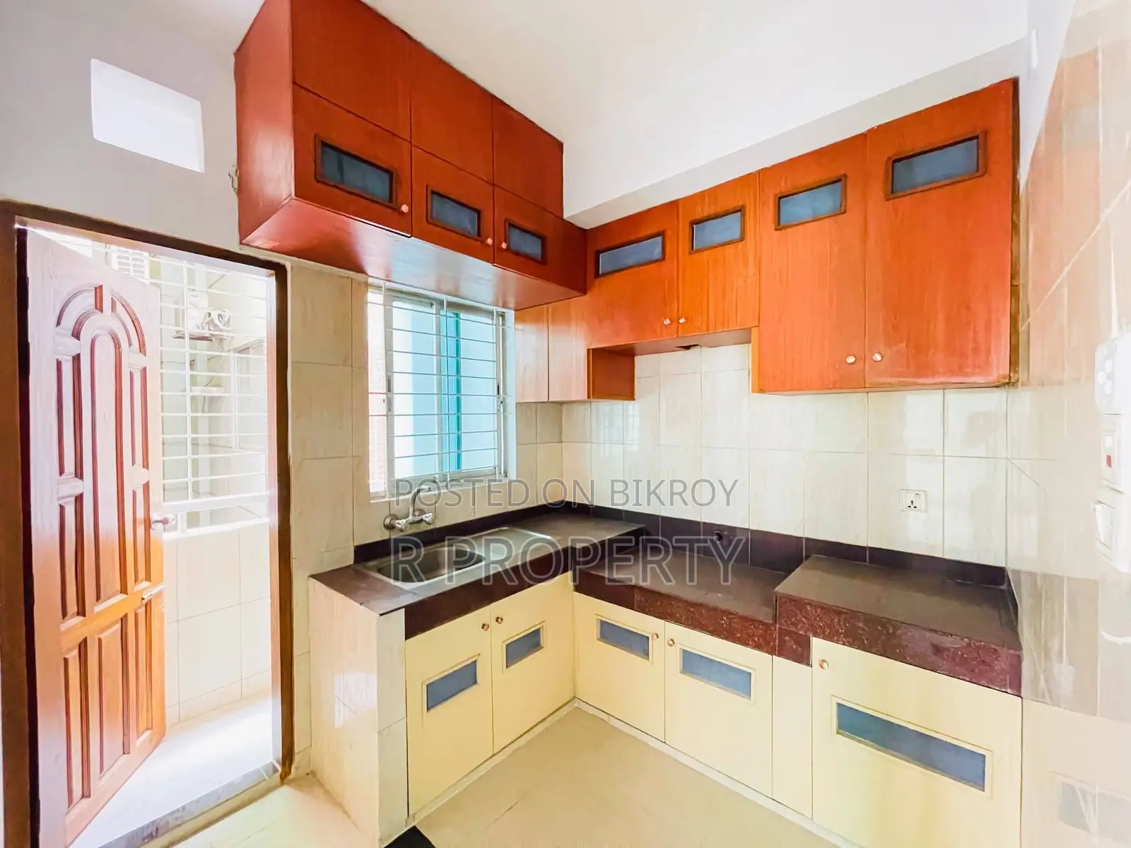 3bdrm Apartment for sale in Uttara