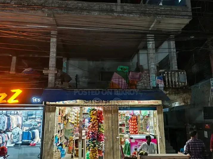 Shop for lease urgently!! in Natun Bazar