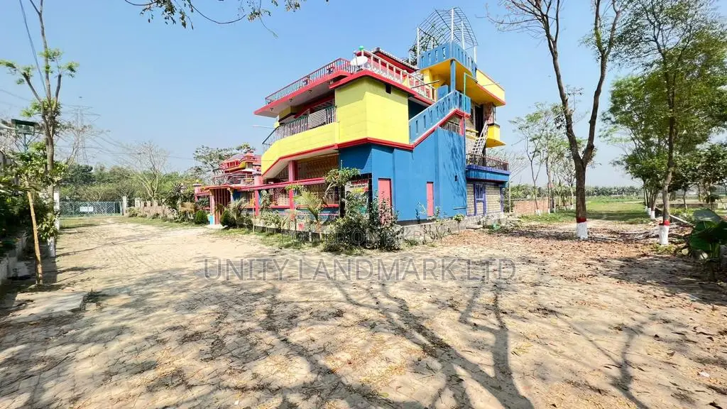 Commercial Space for Sale in Shopping Complex | Get 1 Lakh Taka Cash Discount! in Singair